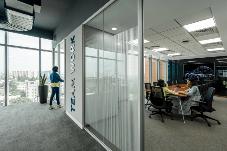 modern meeting room design